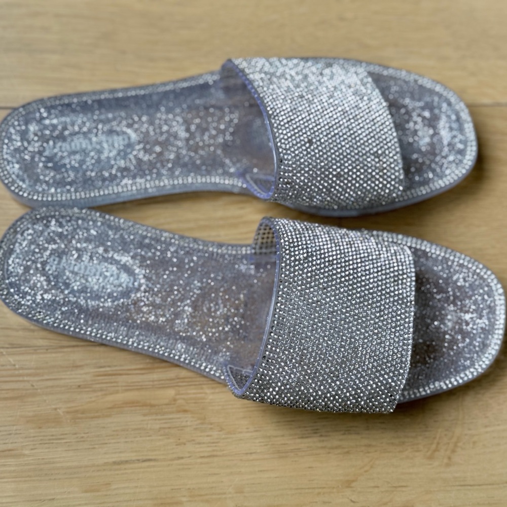 Gianni Bini Size 6 Silver Sequin Glitter Slide Sandals Sparkle Slip On Flats